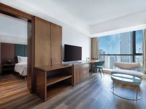 Holiday Inn Qingdao City Center by IHG - Zimmer
