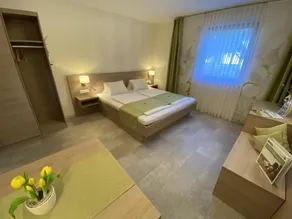 Privatzimmer und Ferienwohnungen Leeb - Zimmer