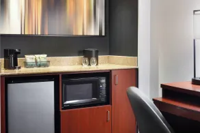 Courtyard by Marriott Raleigh Midtown - Chambre