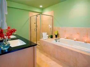 Grand Eastonian Hotel & Suites - Habitación