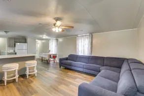 Elloree Vacation Rental ~ 7 Mi to Lake Marion! - Innvendig