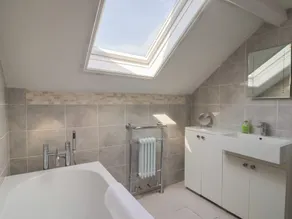 Tillicum - Bathroom