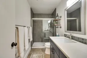 Whitefish Condo w/ Pool Access + Close to Hiking! - Intérieur