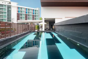 Tsix5 Hotel - Piscine