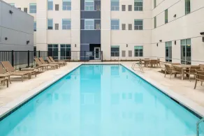 Hyatt House Fresno Campus Pointe - Piscina