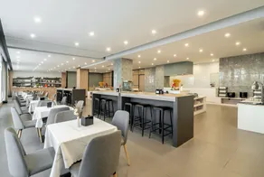 Youth Sunshine Hotel - Restaurante