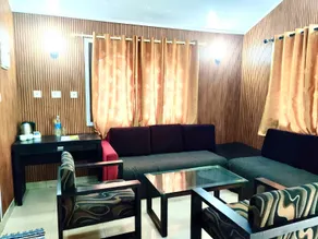 Ayur Mount Pool Resort - Living area