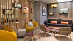 Hampton By Hilton Stuttgart Airport - Réception