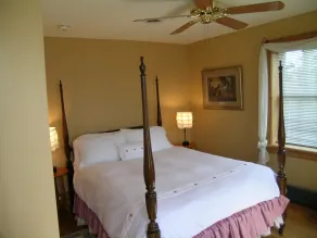 Emilyville Inn - Chambre