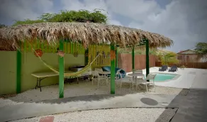 Pista Q hostel and apartments - Pool