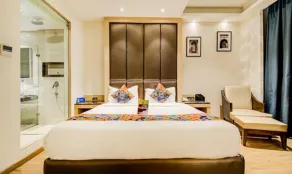 HOTEL V - Room