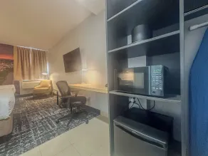 Clarion Pointe - Zimmer