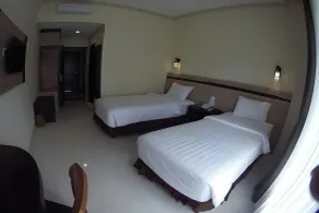 Hotel Puri Indah & Convention - Rum
