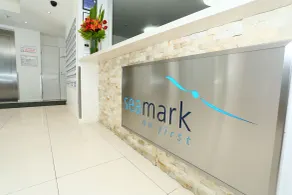 Seamark on First - Rezeption