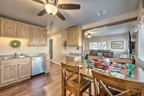 Cozy Cottage w/ Game Room ~ 17 Mi to Dtwn SLC! - Interiør