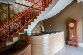 RedDoorz Plus at Hotel Srikandi Kendari - Rezeption
