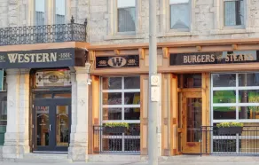 Western Hotel & Executive Suites - Vue de la chambre
