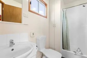 Gawler Caravan Park - Bathroom