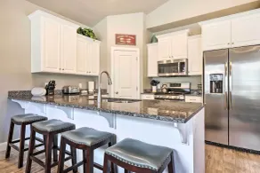 Desert Rose Townhome: 35 Mi to Zion & State Parks - Interiør