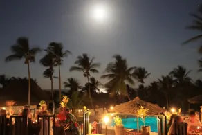 Blue Moon Beach Holiday Resort - Restaurant