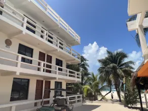 Chichis and Charlies Beachfront - Réception