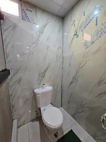 The Studio of Praise - by ZenBreak - Bathroom