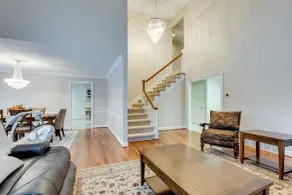 7 Mi to Dtwn Toledo: Spacious Family Home! - Interiör