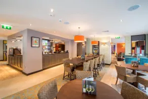 Premier Inn Manchester City Centre West - Restaurant