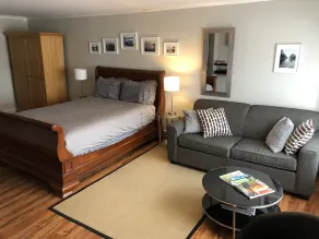 Merrickville Guest Suites - Zimmer