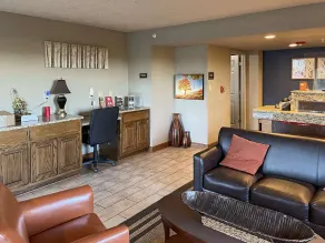 Quality Inn Clinton North - Lobby