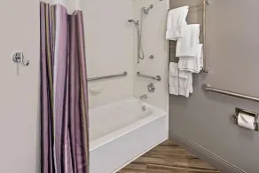 La Quinta Inn & Suites by Wyndham Phoenix Scottsdale - Salle de bain
