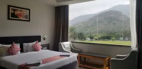 Forest Meadows Resort -Swiss In Salem - Room
