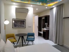 Mohan Tulip - Room