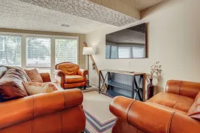 Hot Tub, Game Room, Putting Green! Ogden Oasis - Interior