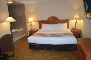 Quality Inn & Suites Lacey Olympia - Chambre
