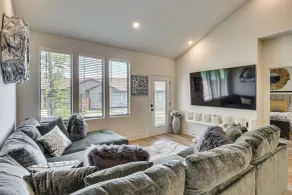 Soccer Fans Welcome! Luxe Raymore Escape w/ Patio - Interiør