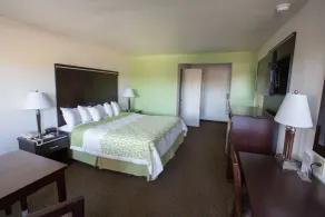 Days Inn by Wyndham Oceanside - Chambre