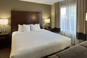 Charlotte Suites - Room