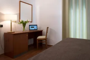 Garden Hotel - Chambre