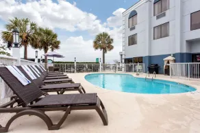 Comfort Suites Southport - Oak Island - Piscine