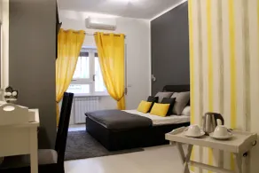 Le Coq Suites - Room