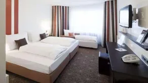 ZELLER's Quartier Hotel - Room