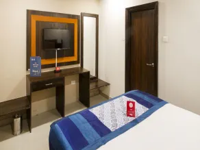 Collection O 7601 Hotel Park Heights Banjara Hills - Room
