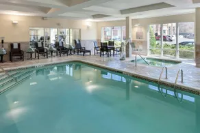 Courtyard by Marriott Franklin Cool Springs - Piscine