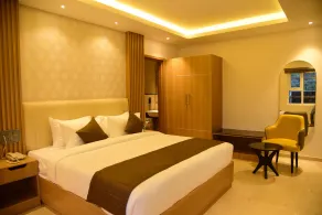Hotel Grand Serene - Zimmer