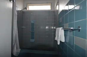 Mittagong Motel - Bathroom