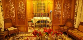 Golden Crest DALLAKE - Reception