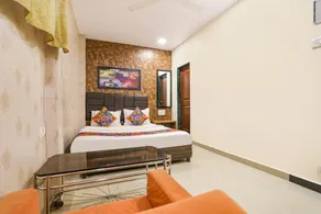FabHotel Aksa Inn - Room