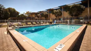 Best Western Crossroads Inn - Piscine