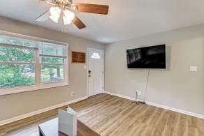 < 2 Mi to Golf Course: Pinehurst Home w/ Deck! - Interiør